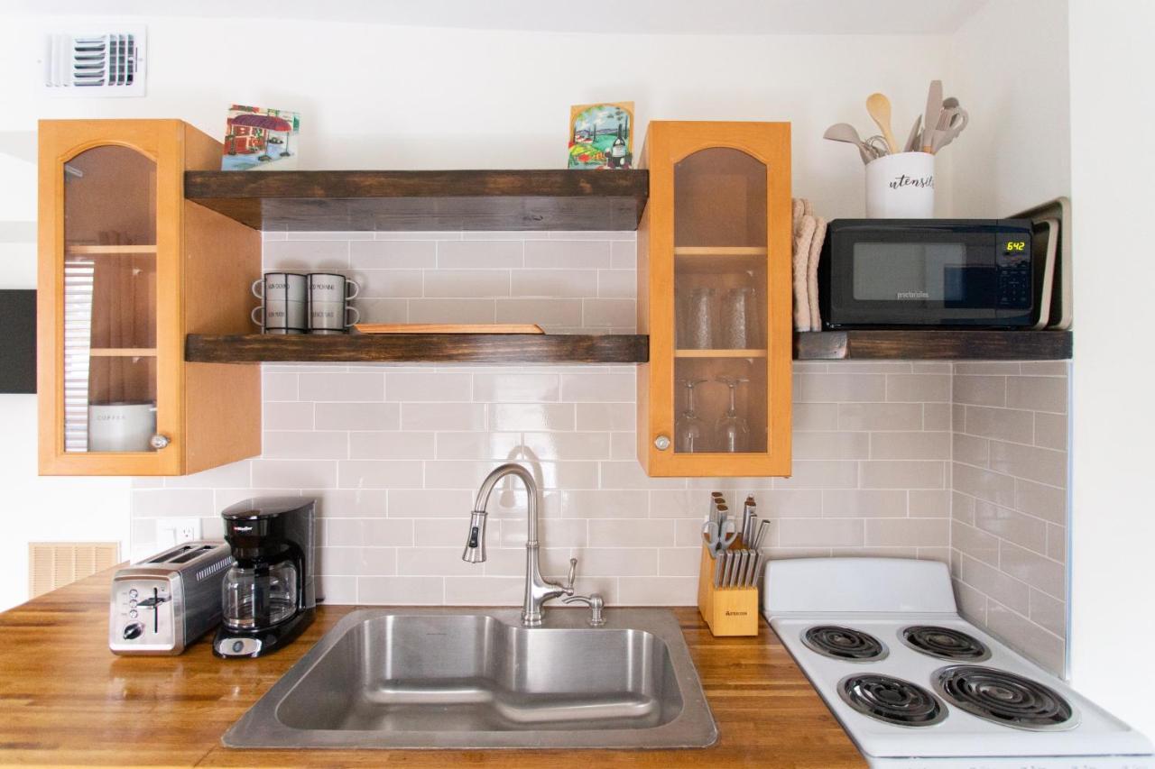 Central & Comfortable Home Walk To The Beach! Джаксънвил Бийч Екстериор снимка