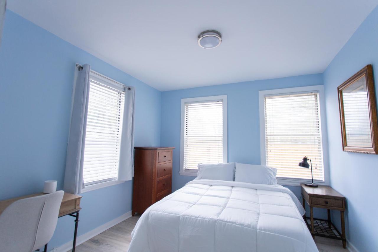 Central & Comfortable Home Walk To The Beach! Джаксънвил Бийч Екстериор снимка
